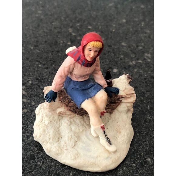 Vintage Coca Cola Town Square Figurine - Picture 2 of 6